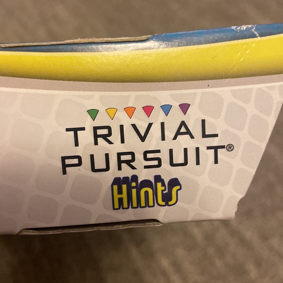Trivial Pursuit Hints - Fast pass electronic trivia game NEW - Picture 4 of 6